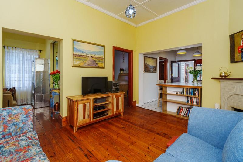 2 Bedroom Property for Sale in Harfield Village Western Cape